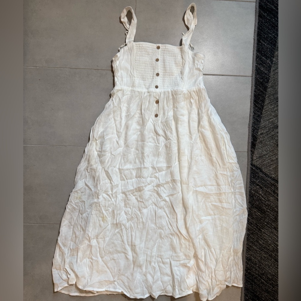 Wishlist Apparel Francesca’s White Midi Dress